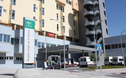 Detenido por agredir a un vigilante de seguridad y una celadora en el Hospital Virgen de la Victoria de Málaga