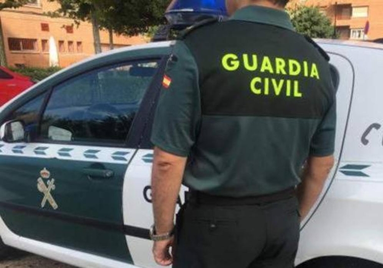 Despliegue de la Guardia Civil en Mocejón por una reyerta, con un herido de 17 años trasladado al hospital