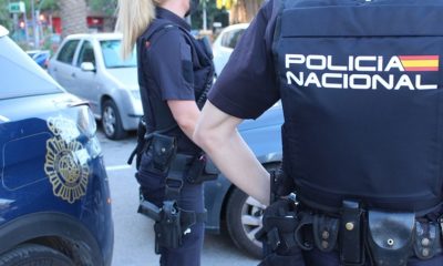 Dos detenidos por el timo de la estampita: estafaron 2.500 euros en joyas a una mujer de 86 años