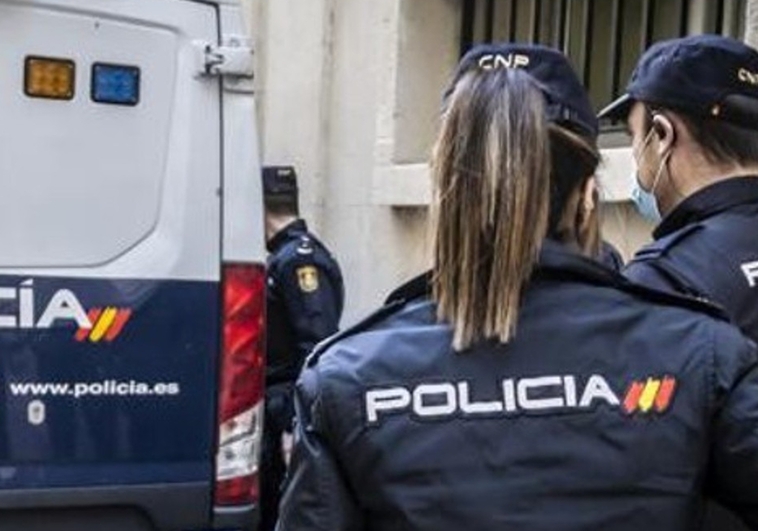 Detenido por atrincherarse un hospital de Mallorca y amenazar con quemarse ante su mujer y su hija recién nacida